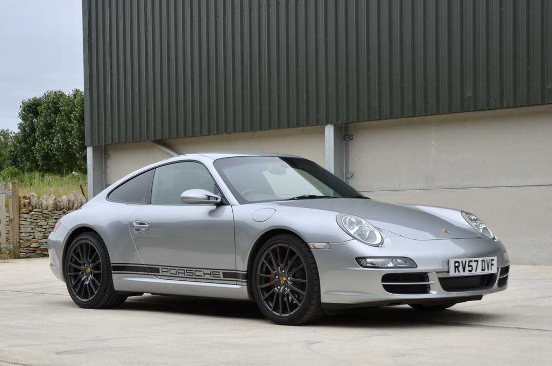 Porsche 911 Carrera S Coupe gallery image 4