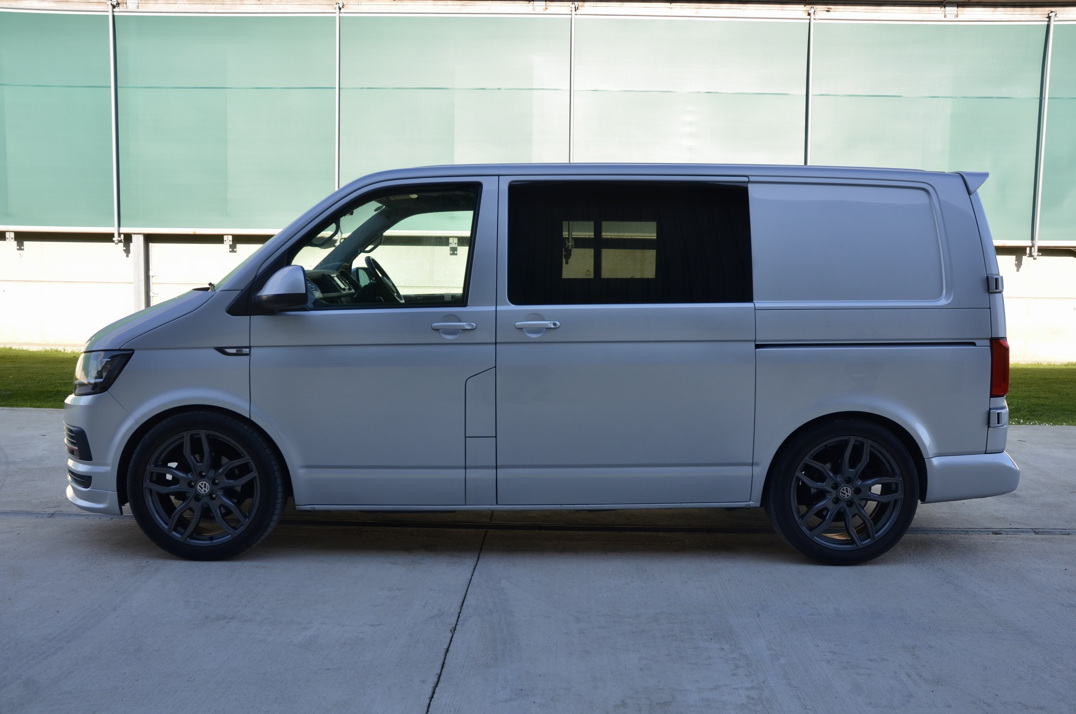 Volkswagen Transporter Camper TDI Bluemotion gallery image 8