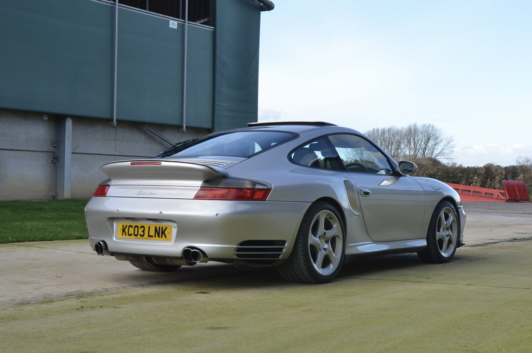 Porsche 911-996 Turbo gallery image 3