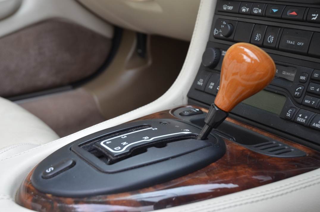 Jaguar XK8 Cabriolet. Just 30,000 Miles. Superb gallery image 46