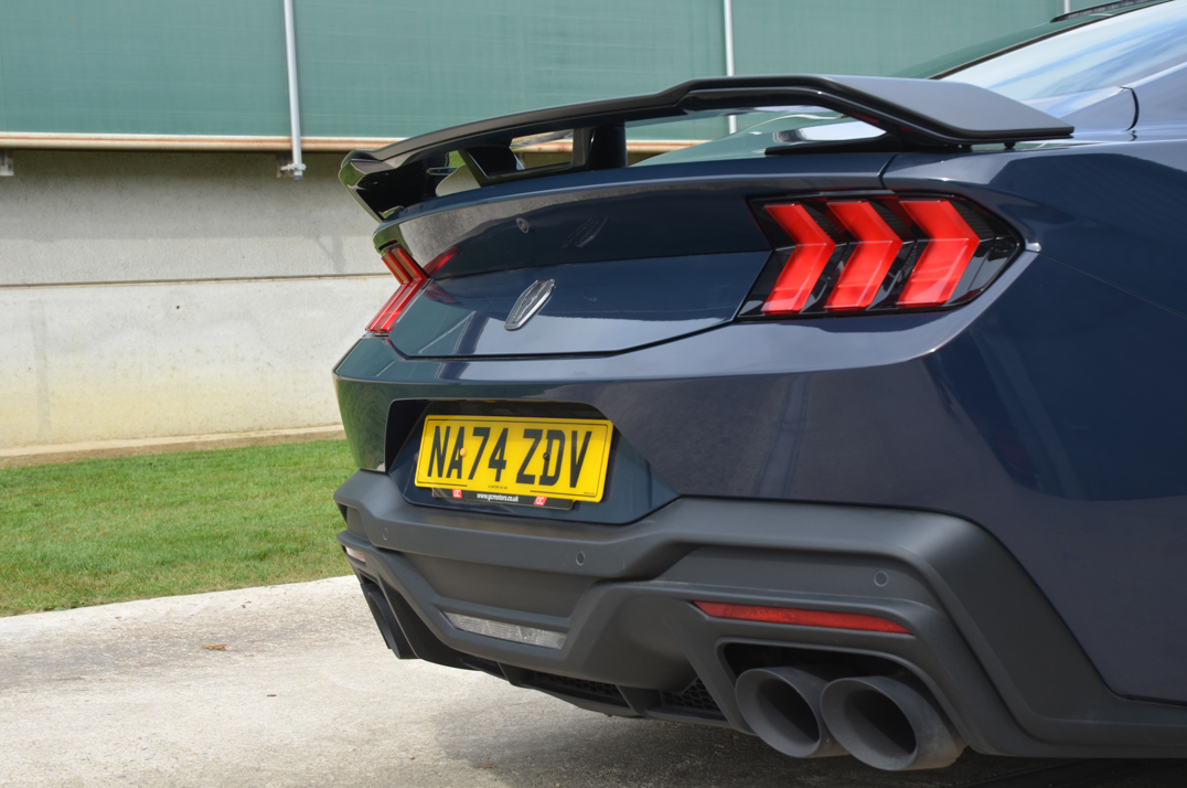 Ford Mustang 5.0 V8 Dark Horse Coupe Selshift - Euro 6. gallery image 15