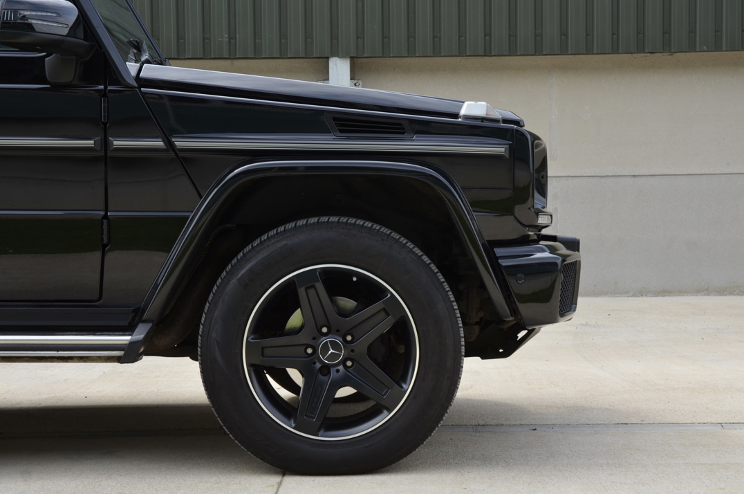Mercedes G Wagon. G350 Night Edition D - 4 - Matic gallery image 18