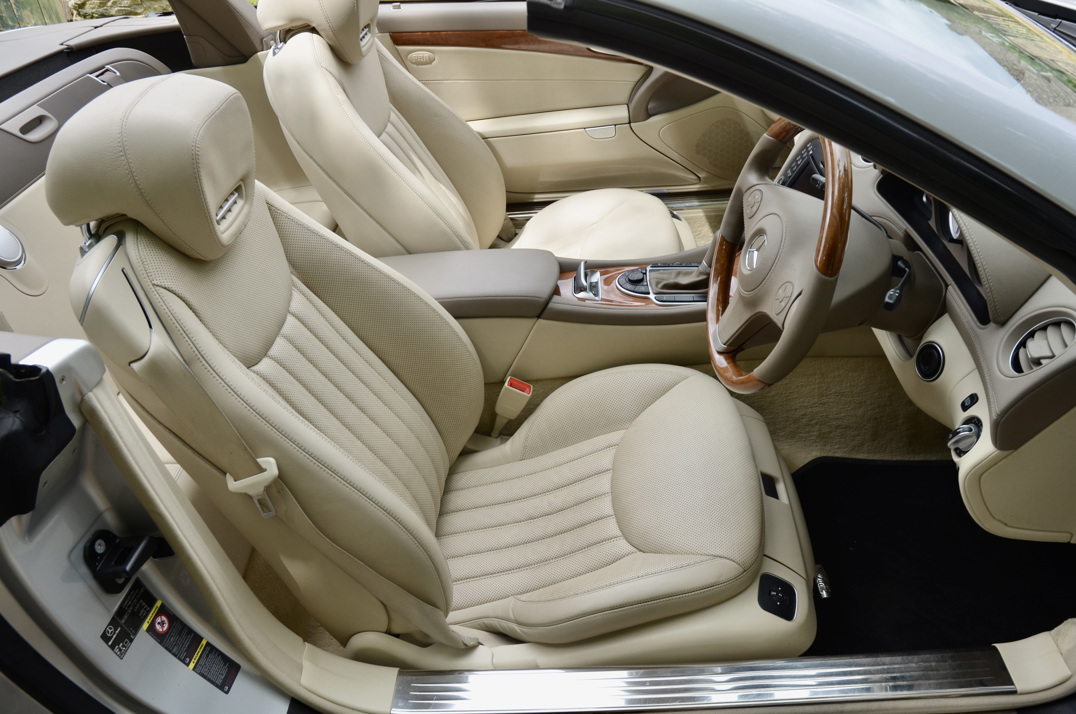 Mercedes SL 500 5.5 Auto gallery image 34