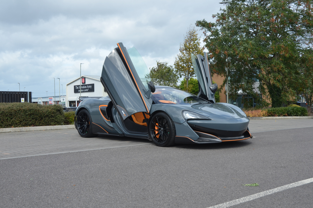 McLaren 600 LT VA-SA Spider - 6 Months McLaren warranty remaining .. gallery image 11