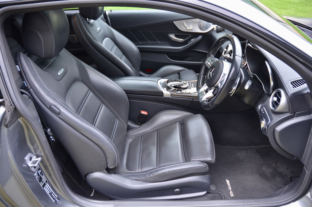 Mercedes C63 AMG 4.0 Biturbo Premium Plus. gallery image 27