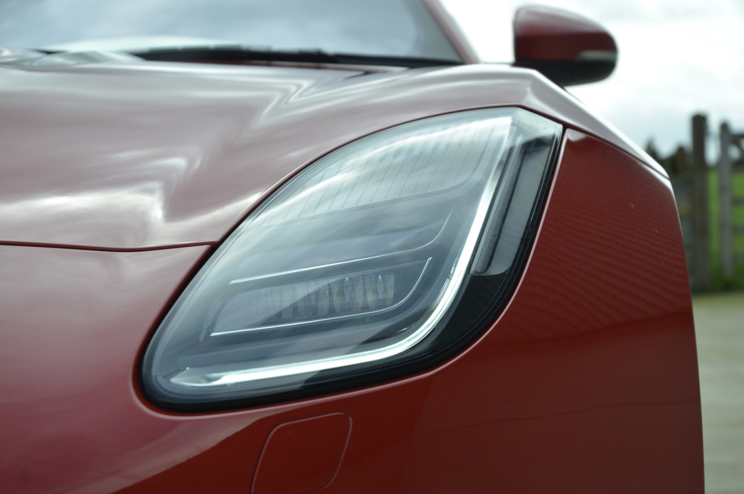 Jaguar F-Type V6 R Dynamic Auto gallery image 22