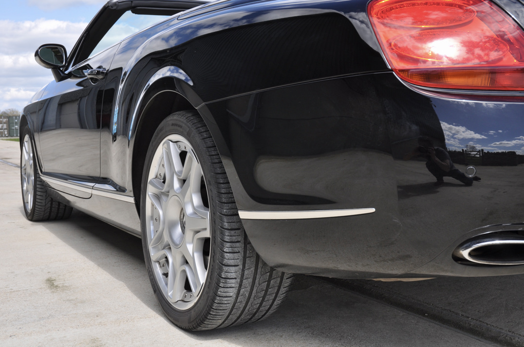 Bentley Continental GTC Mulliner gallery image 15