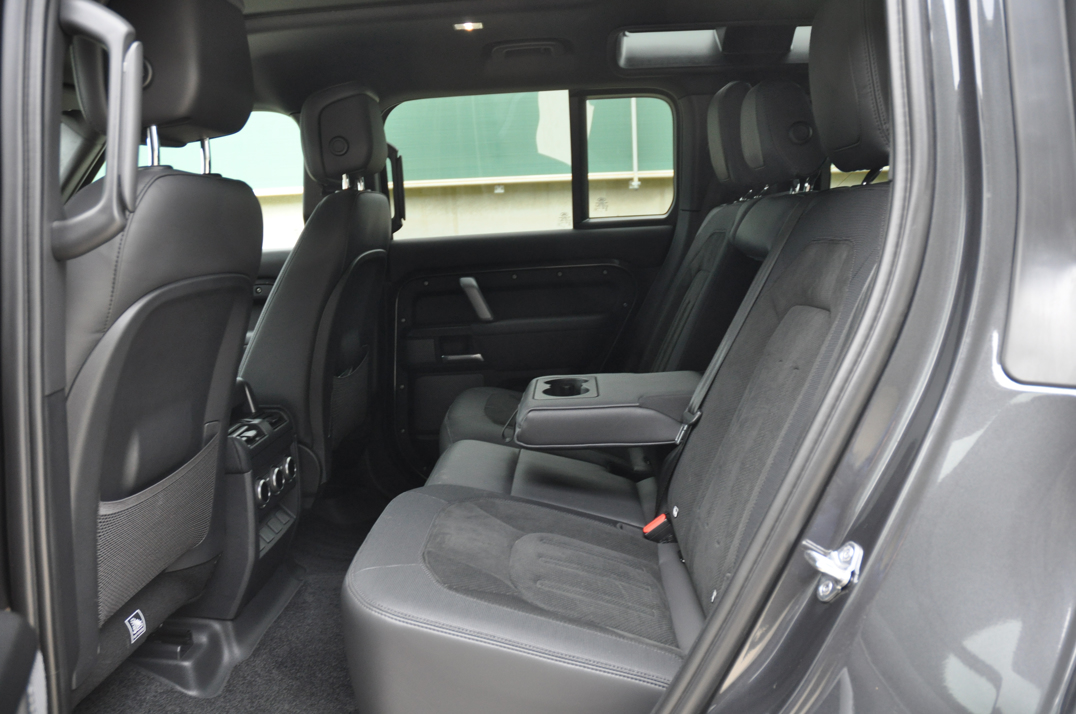 Land Rover Defender 110 Carpathian Edition 5,0 Ltr V8 Supercharged. gallery image 32