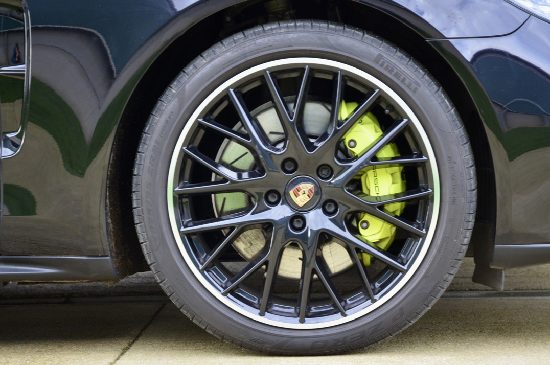 Porsche Panamera 4 V6 Sport Turismo 5dr Petrol Plug-in Hybrid PDK 4WD. gallery image 18