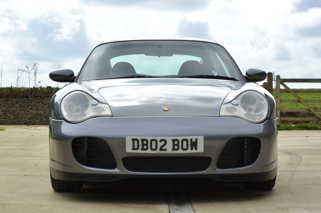 Porsche 911 Carrera 4s Tip. gallery image 3