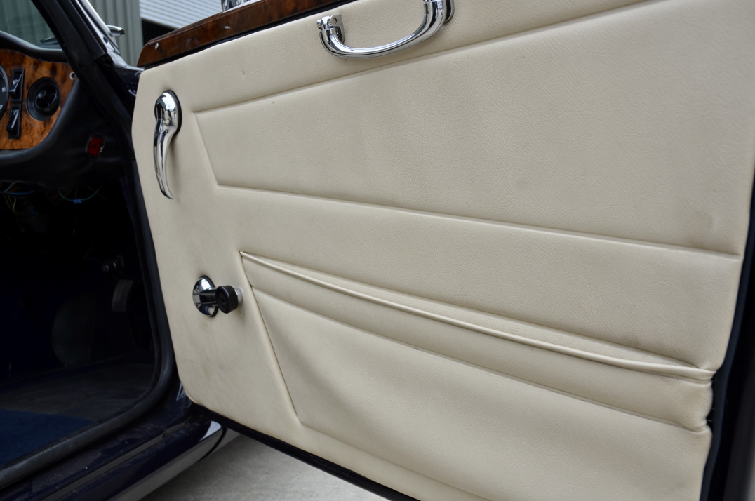 Triumph TR-6. gallery image 34