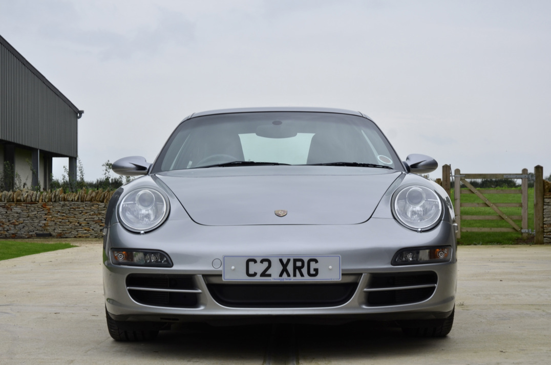 Porsche 911 Carrera S Manual gallery image 3