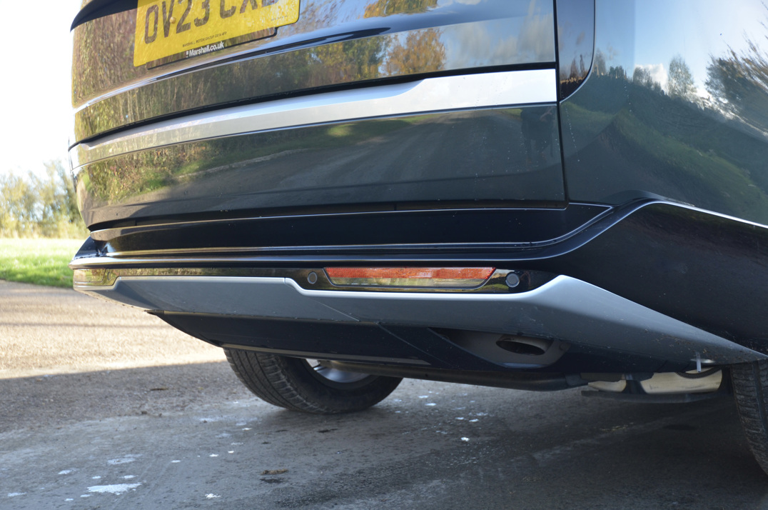 Land Rover Range Rover 3.0ltr P440e Autobiography gallery image 12