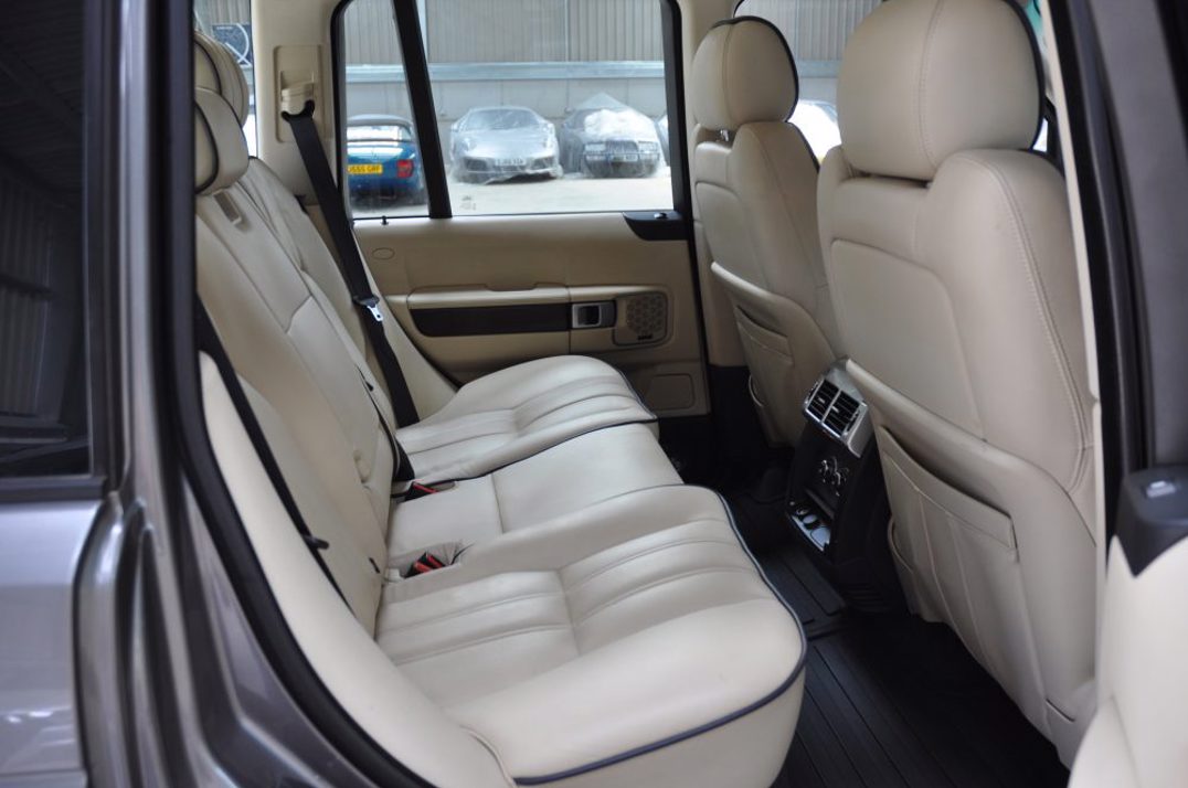 Range Rover Vogue TDV8 gallery image 23