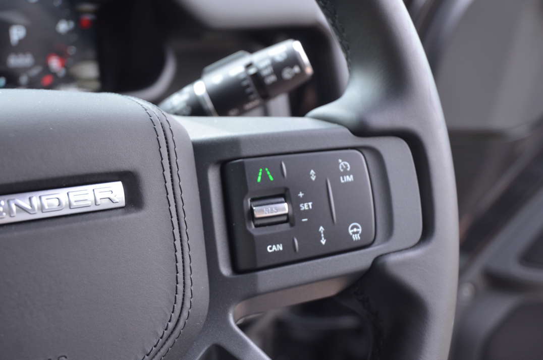 Land Rover Defender 90 X Dynamic HSE 3.0D 350 MHEV gallery image 56