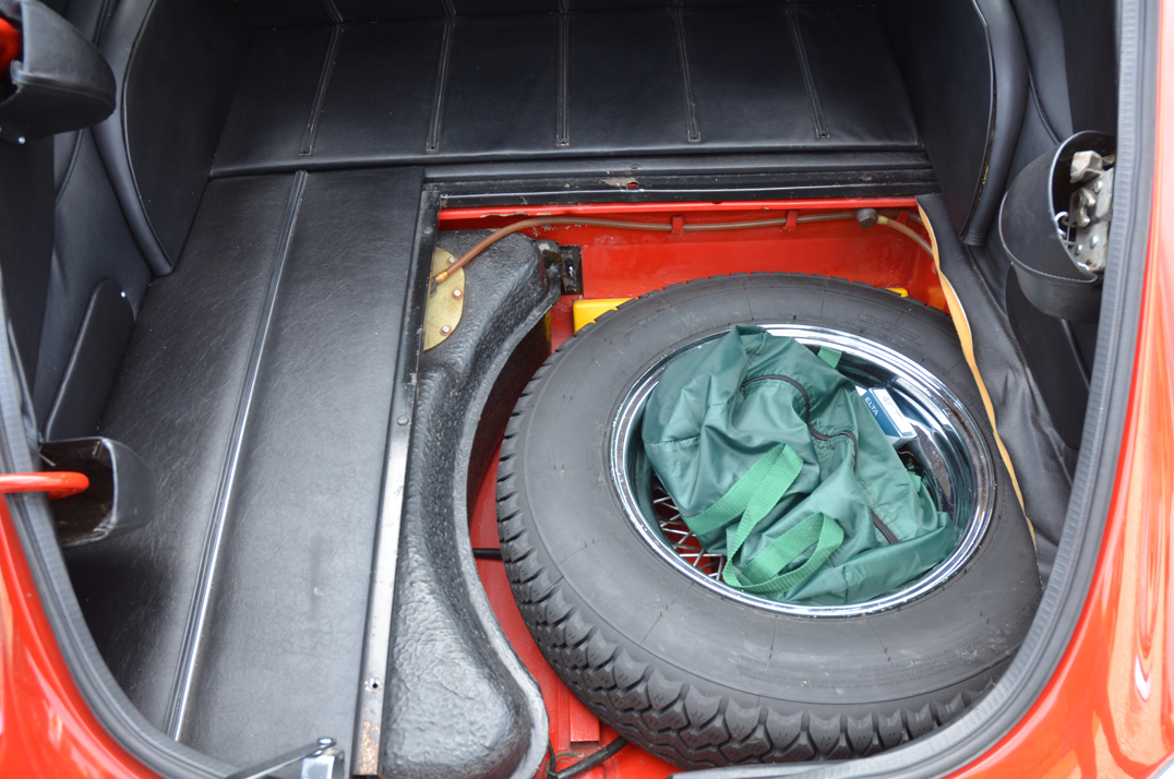 Jaguar E Type - 4.2 Series 1 - 2+2 coupe gallery image 35