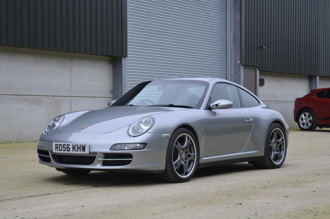 Porsche 911 Carrera 4s Manual gallery image 8