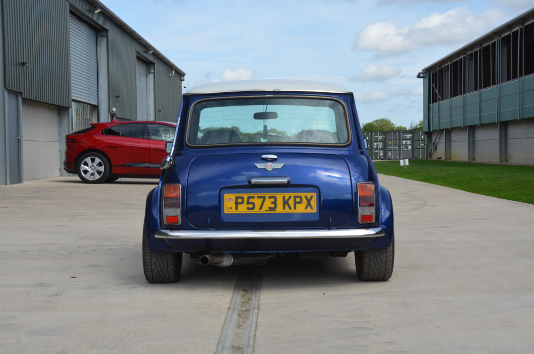 Mini Cooper gallery image 8