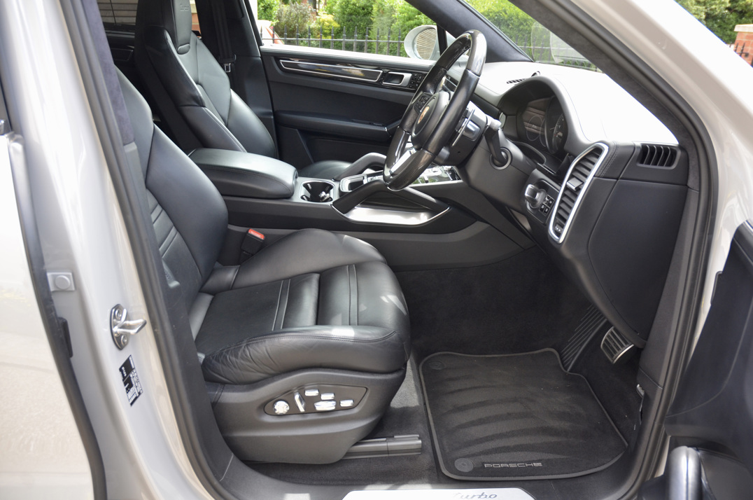 Porsche Cayenne Turbo Coupe gallery image 29