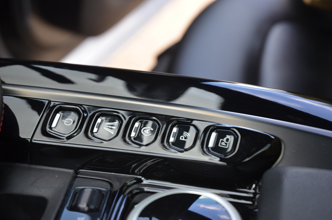 Aston Martin DBX 4.0 V8. gallery image 53