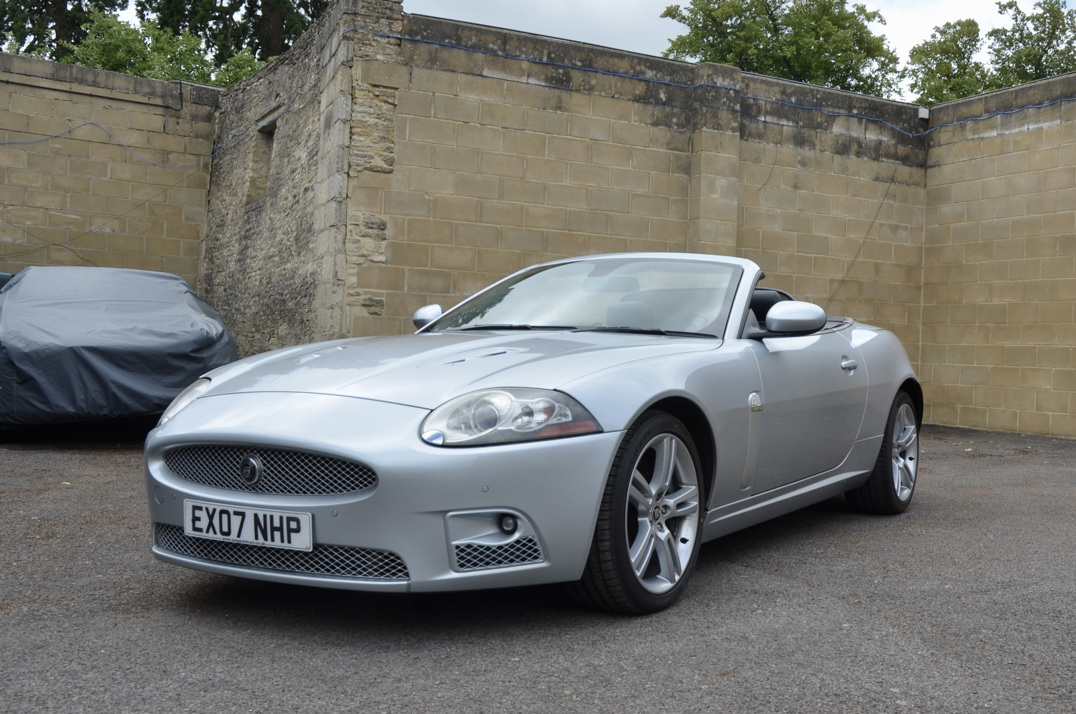 Jaguar XKR 4.2 Auto Convertible gallery image 12