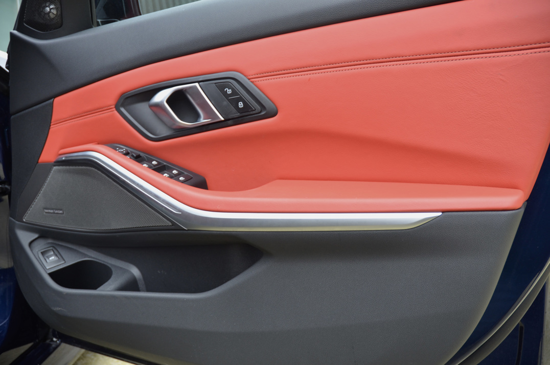 BMW - M340D MHEV X Drive Touring. gallery image 36