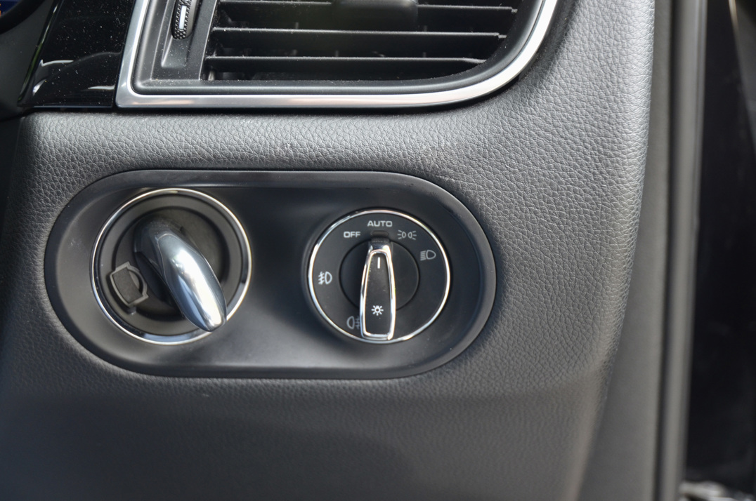 Porsche Macan 3.0 S PDK. 17K In optional extras FP+PSSH gallery image 46