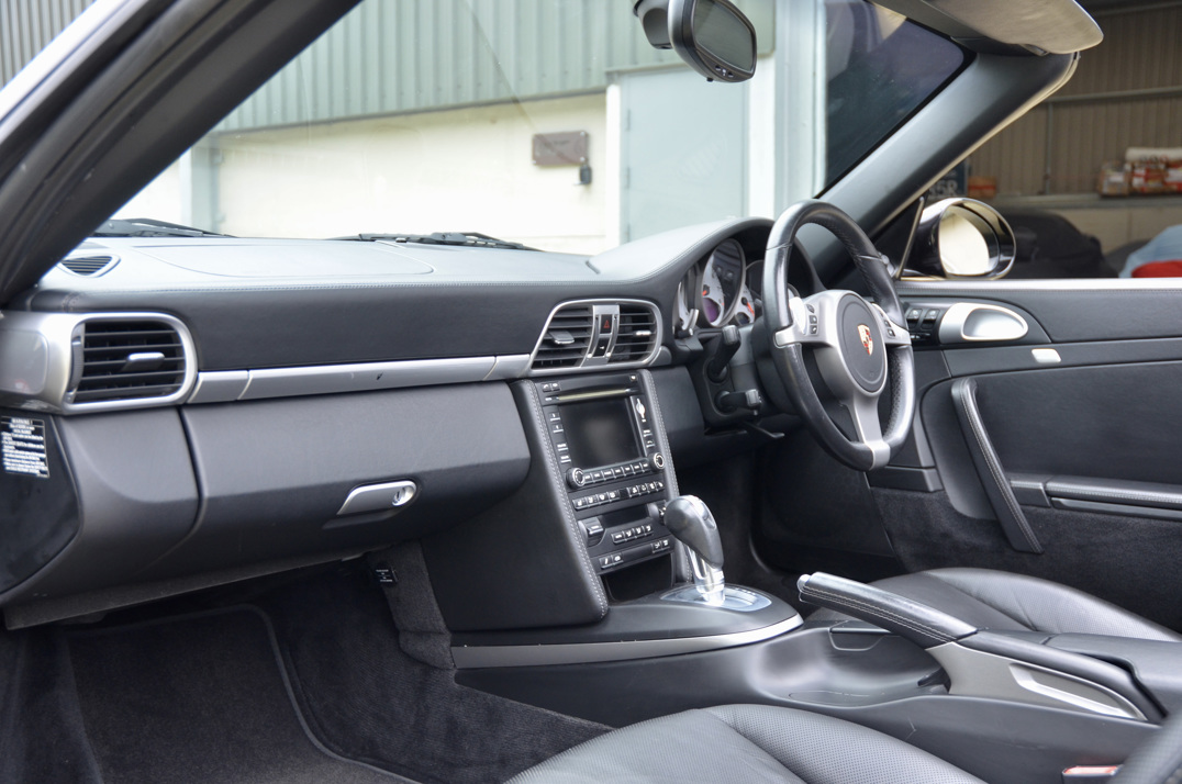 Porsche 911 Carrera 4s Cabriolet (1) gallery image 35