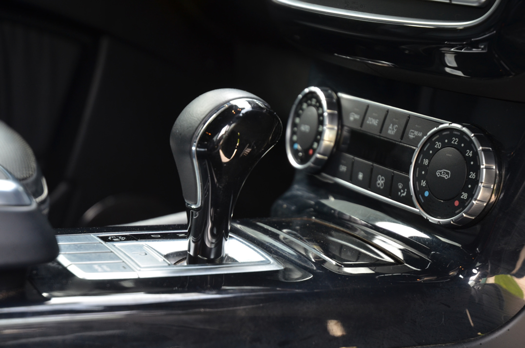 Mercedes G Wagon. G350 Night Edition D - 4 - Matic gallery image 44