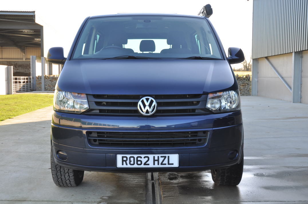 Volkswagen T5 4 Motion Kombi / Camper gallery image 2