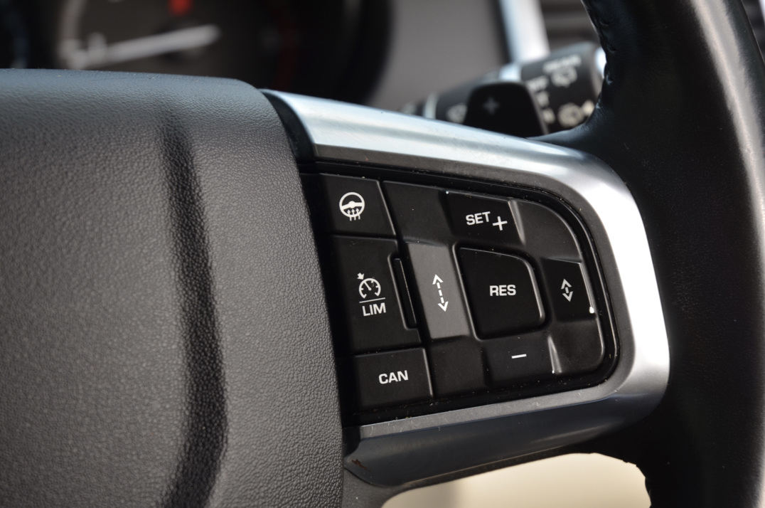 Land Rover Discovery Sport TD4 HSE Luxury. gallery image 44