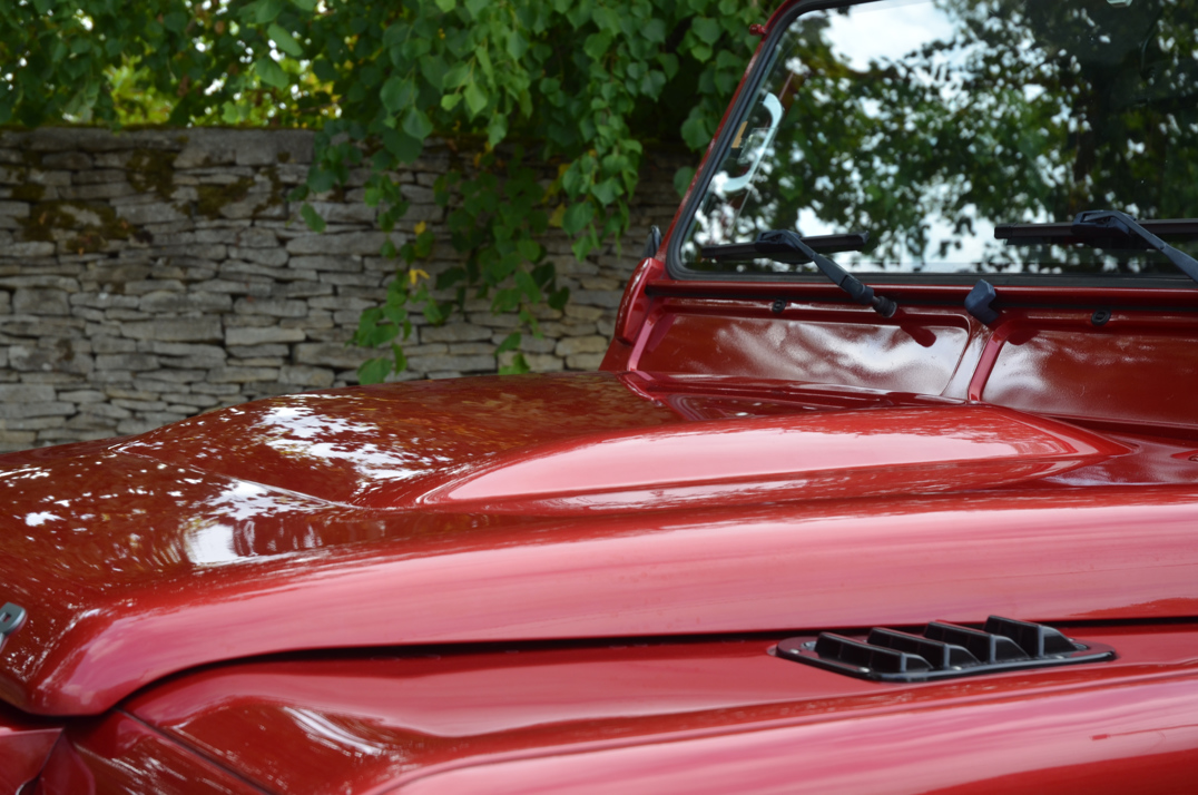 Land Rover Defender 110 2.2 TDCI Automatic 9 - Seater gallery image 17