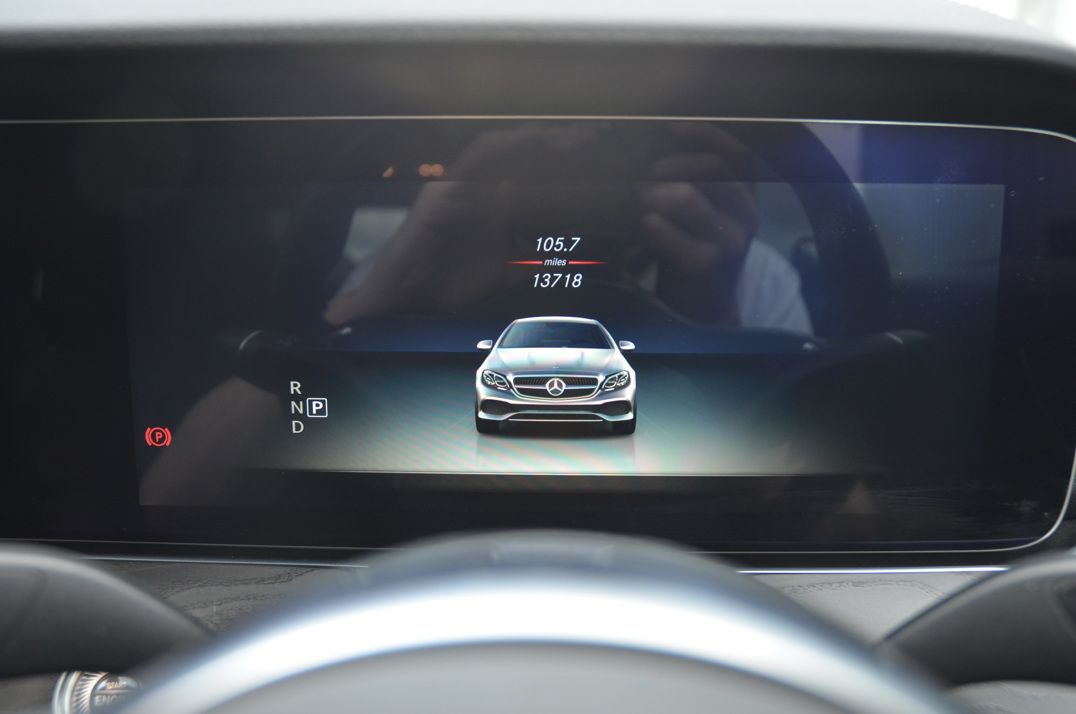 Mercedes Benz E400D AMG Line Premium plus D-4M Coupe. Px Welcome gallery image 46