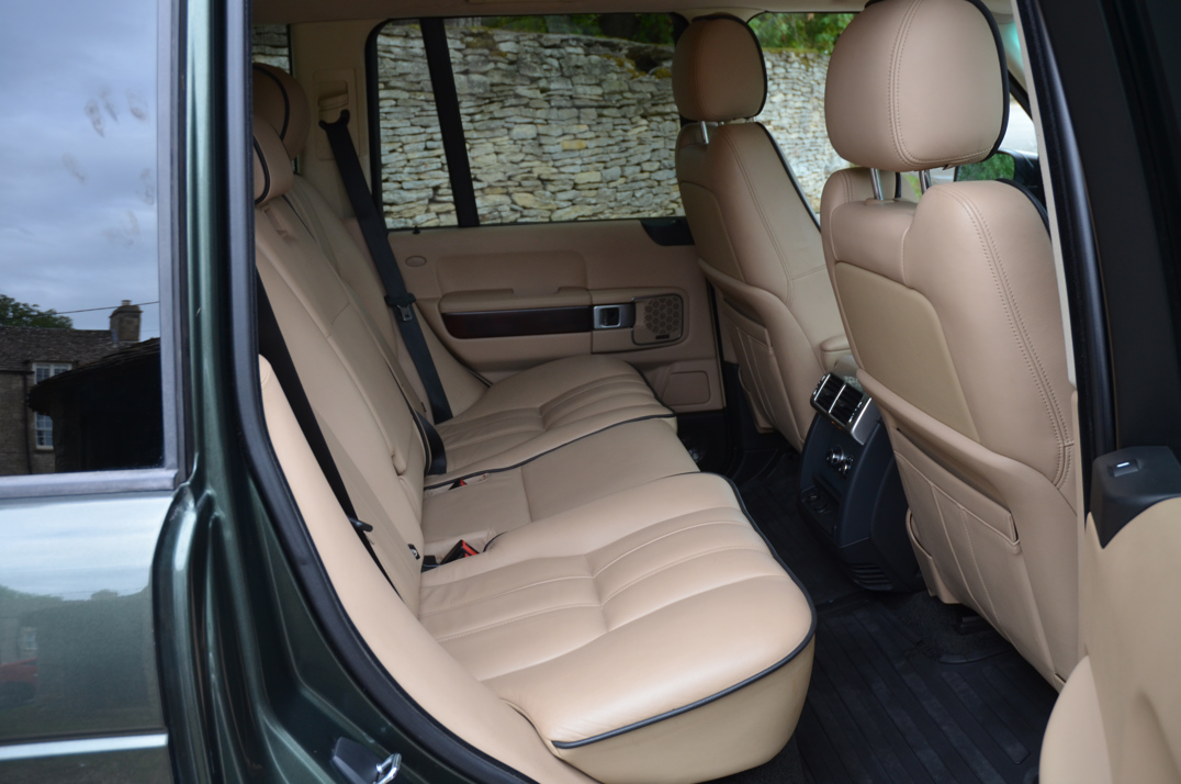 Land Rover Range Rover Vogue TDV8 gallery image 37