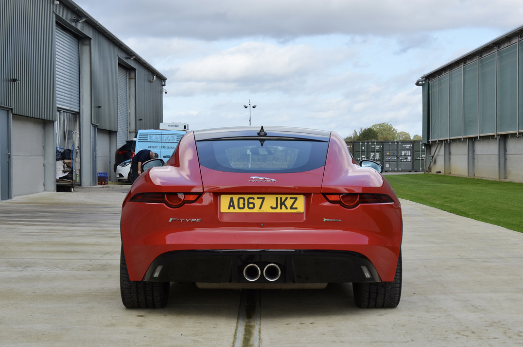 Jaguar F-Type V6 R Dynamic Auto gallery image 8