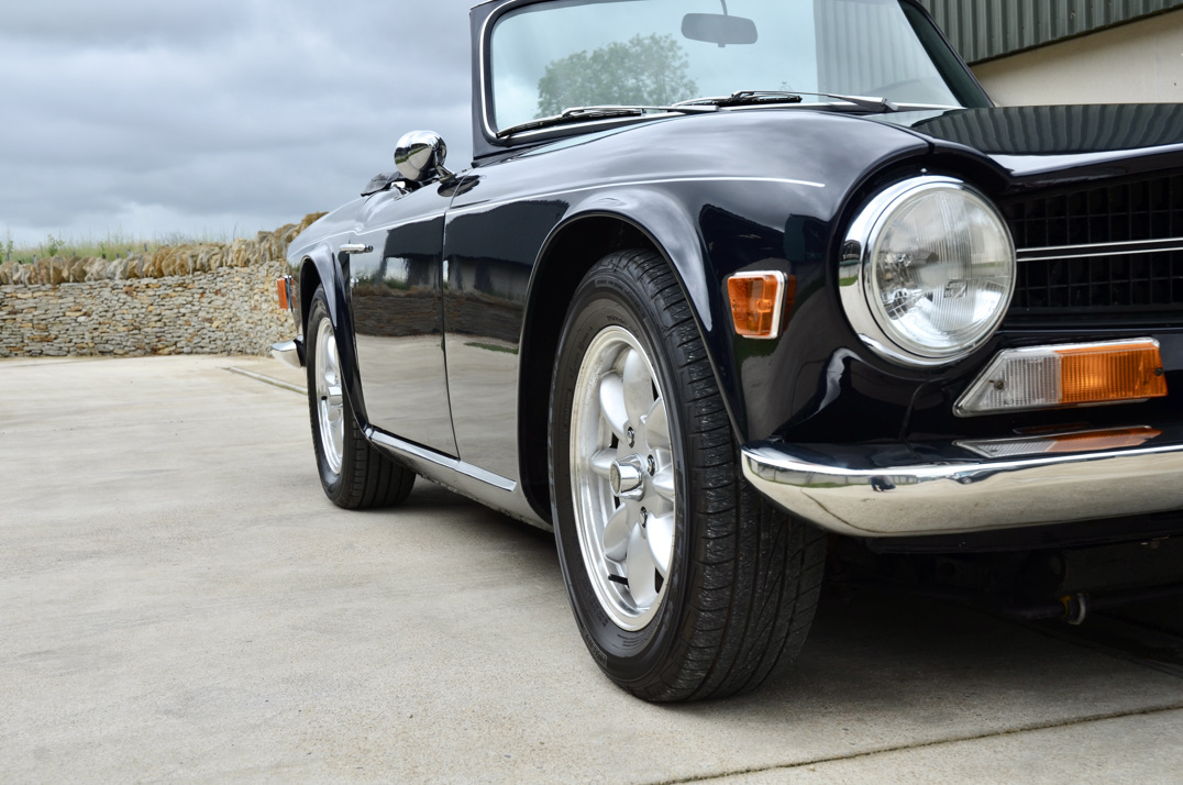 Triumph TR-6. gallery image 24