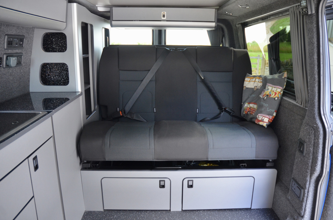 Volkswagen T30 LWB Camper 2016 gallery image 33