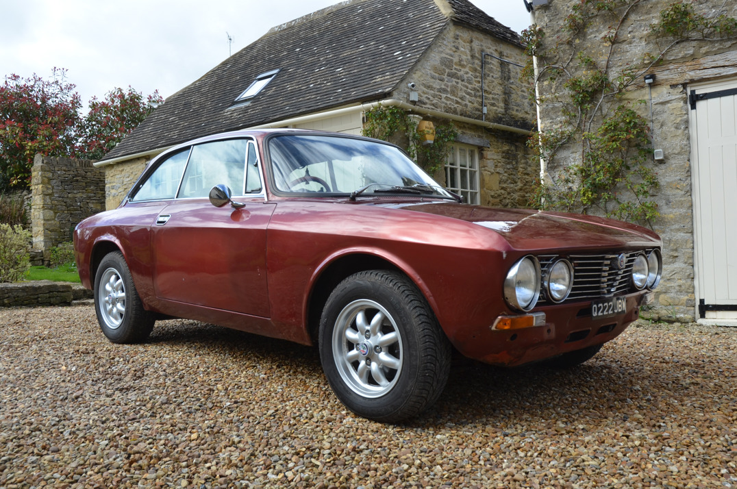 Alfa Romeo 2000 GTV Coupe (1) gallery image 4
