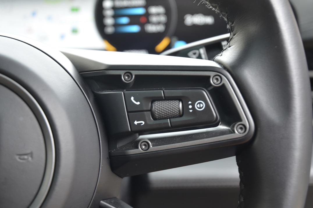 Porsche Taycan Turbo S gallery image 68