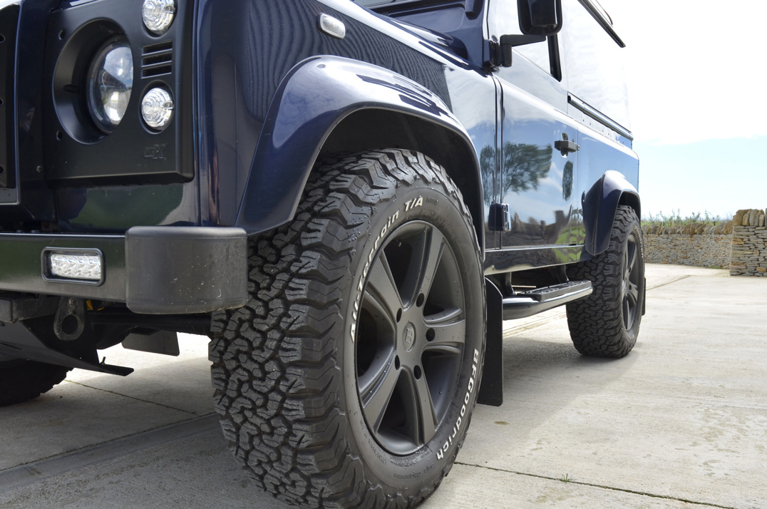 Land Rover Defender 90 XS Bespoke Edition. gallery image 10