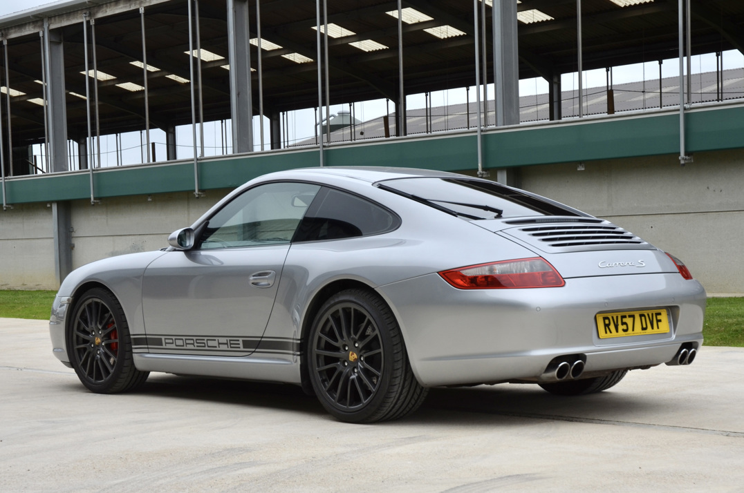 Porsche 911 Carrera S Coupe gallery image 5