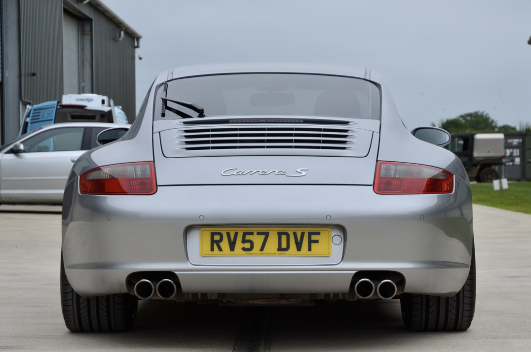 Porsche 911 Carrera S Coupe gallery image 6