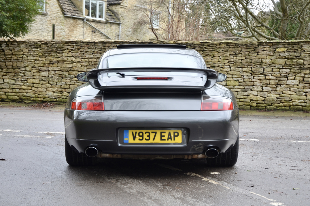 Porsche 911 Carrera with factory Aero kit. gallery image 9