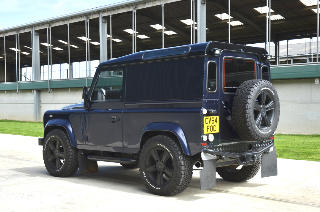Land Rover Defender 90 XS Bespoke Edition. gallery image 8