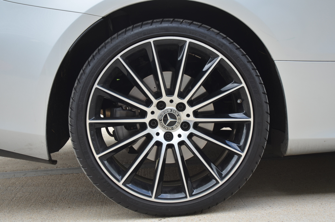 Mercedes Benz E400D AMG Line Premium plus D-4M Coupe. Px Welcome gallery image 17