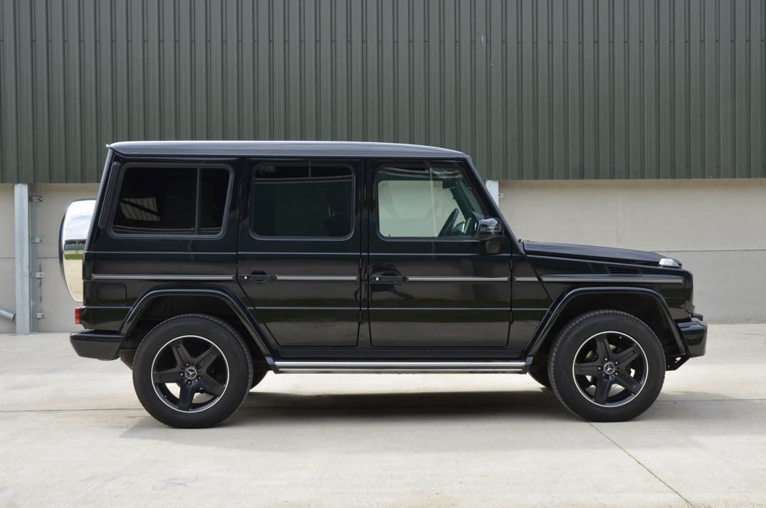 Mercedes G Wagon. G350 Night Edition D - 4 - Matic gallery image 7