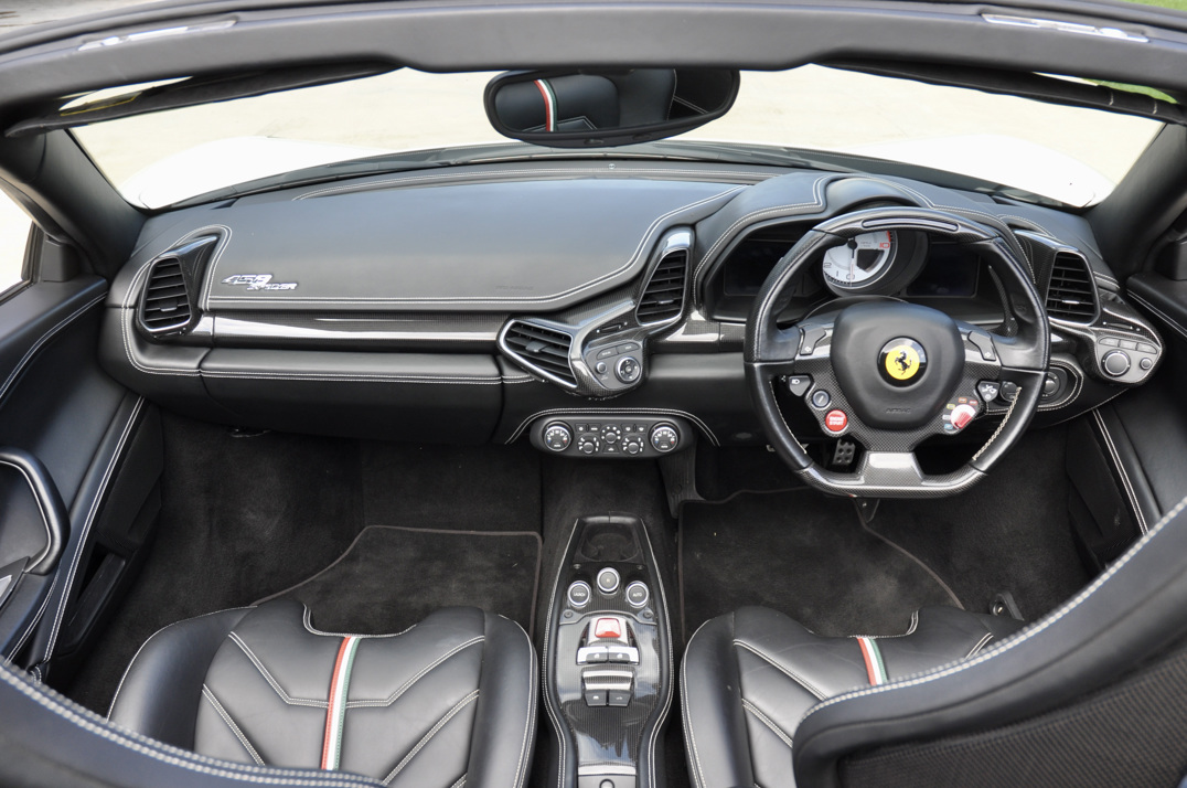 Ferrari 458 Spider DCT gallery image 34