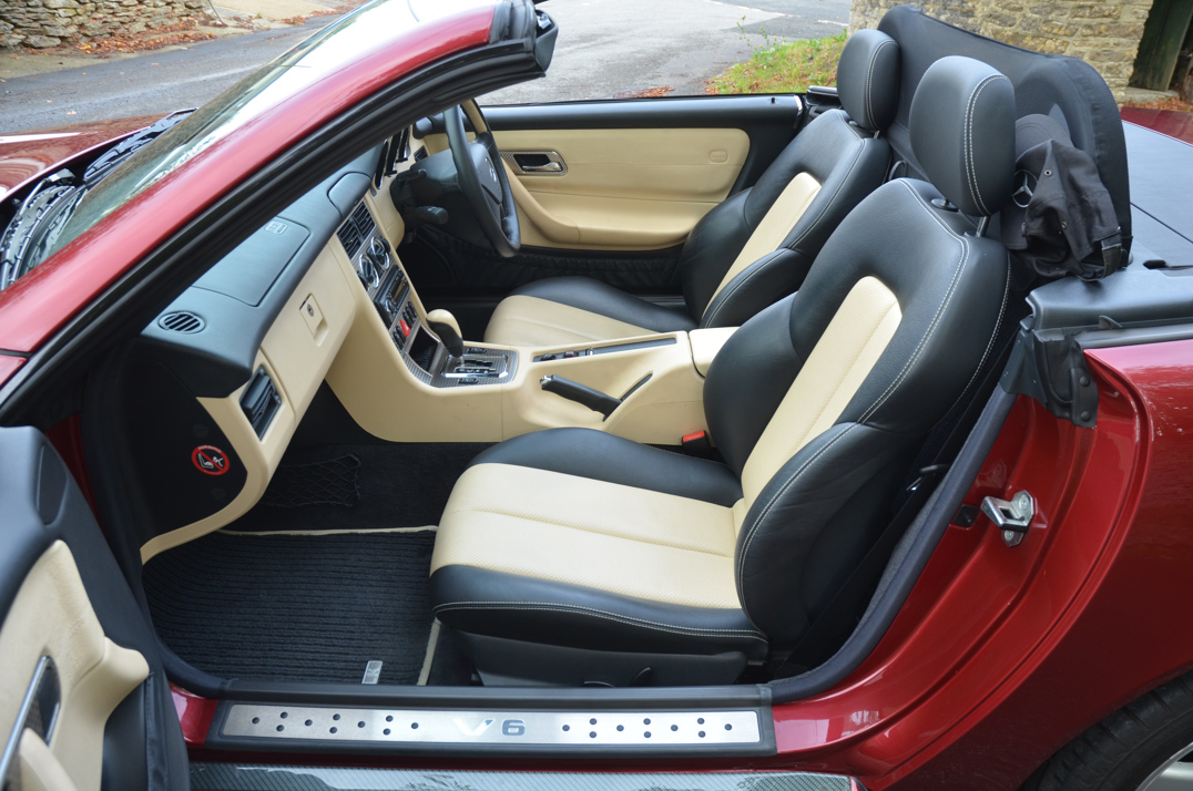 Mercedes Benz 320 SLK AMG Roadster. gallery image 39