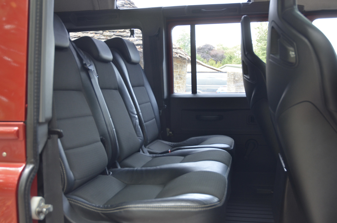 Land Rover Defender 110 2.2 TDCI Automatic 9 - Seater gallery image 39