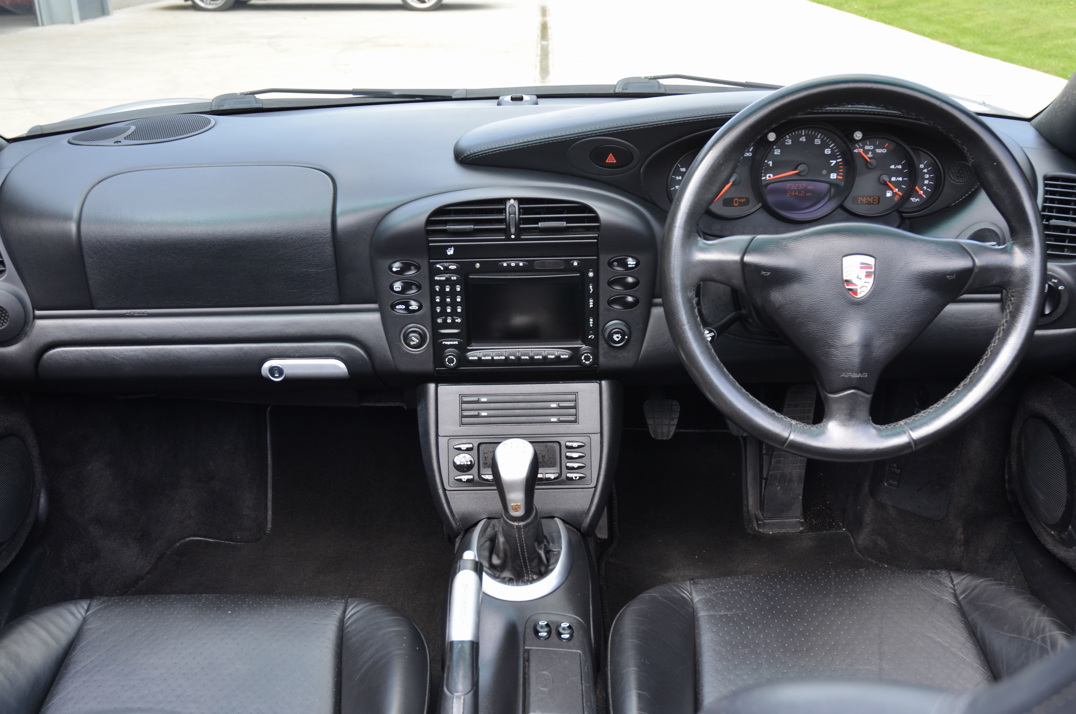 Porsche 911 996 Carrera 4 Cabriolet. gallery image 26